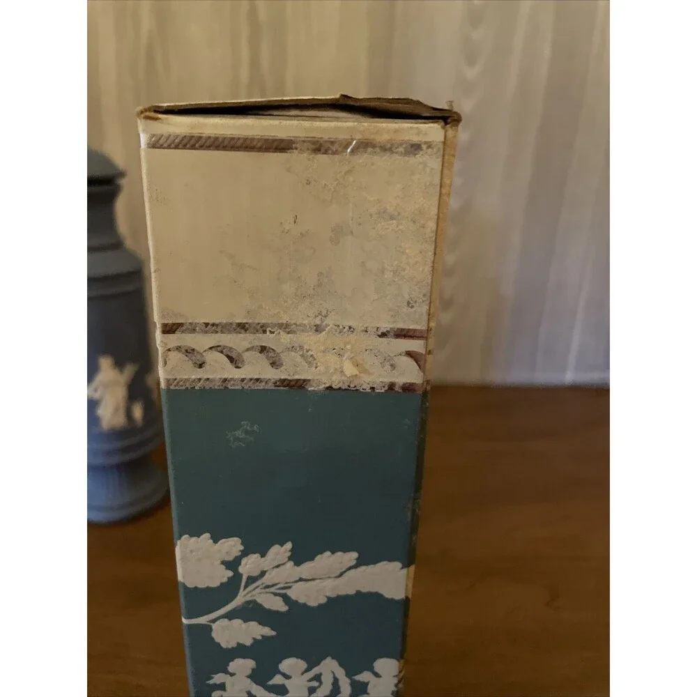 Vtg 1970s Avon Avonshire Blue Field Flowers Cologne NIB *STAINED*